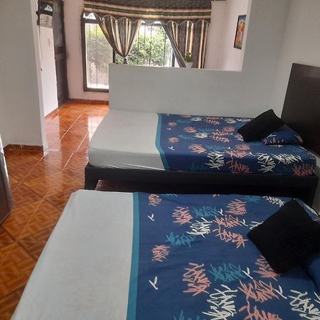 Apartaestudios El Jardin 2 Cali Ngoại thất bức ảnh