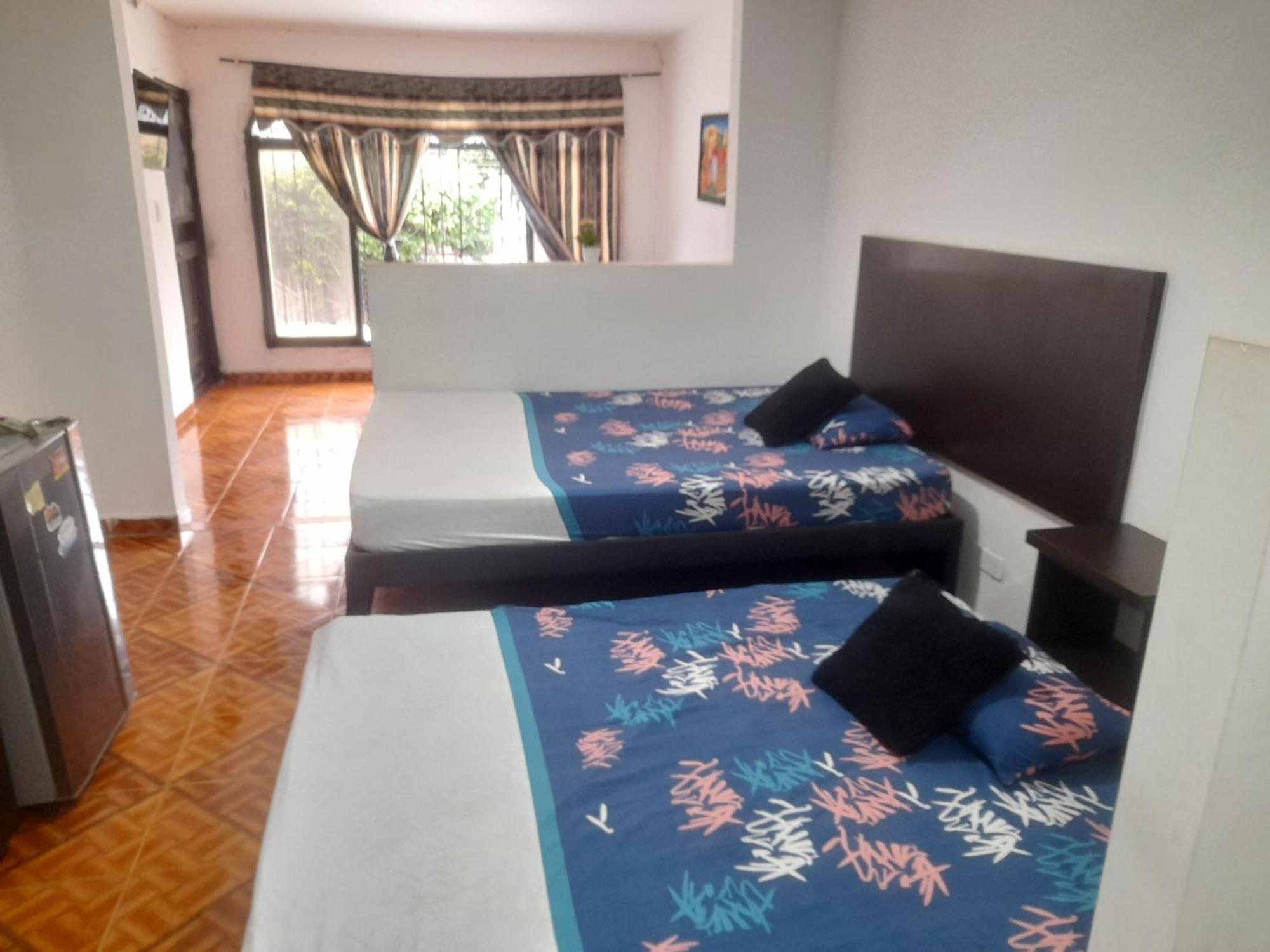 Apartaestudios El Jardin 2 Cali Ngoại thất bức ảnh