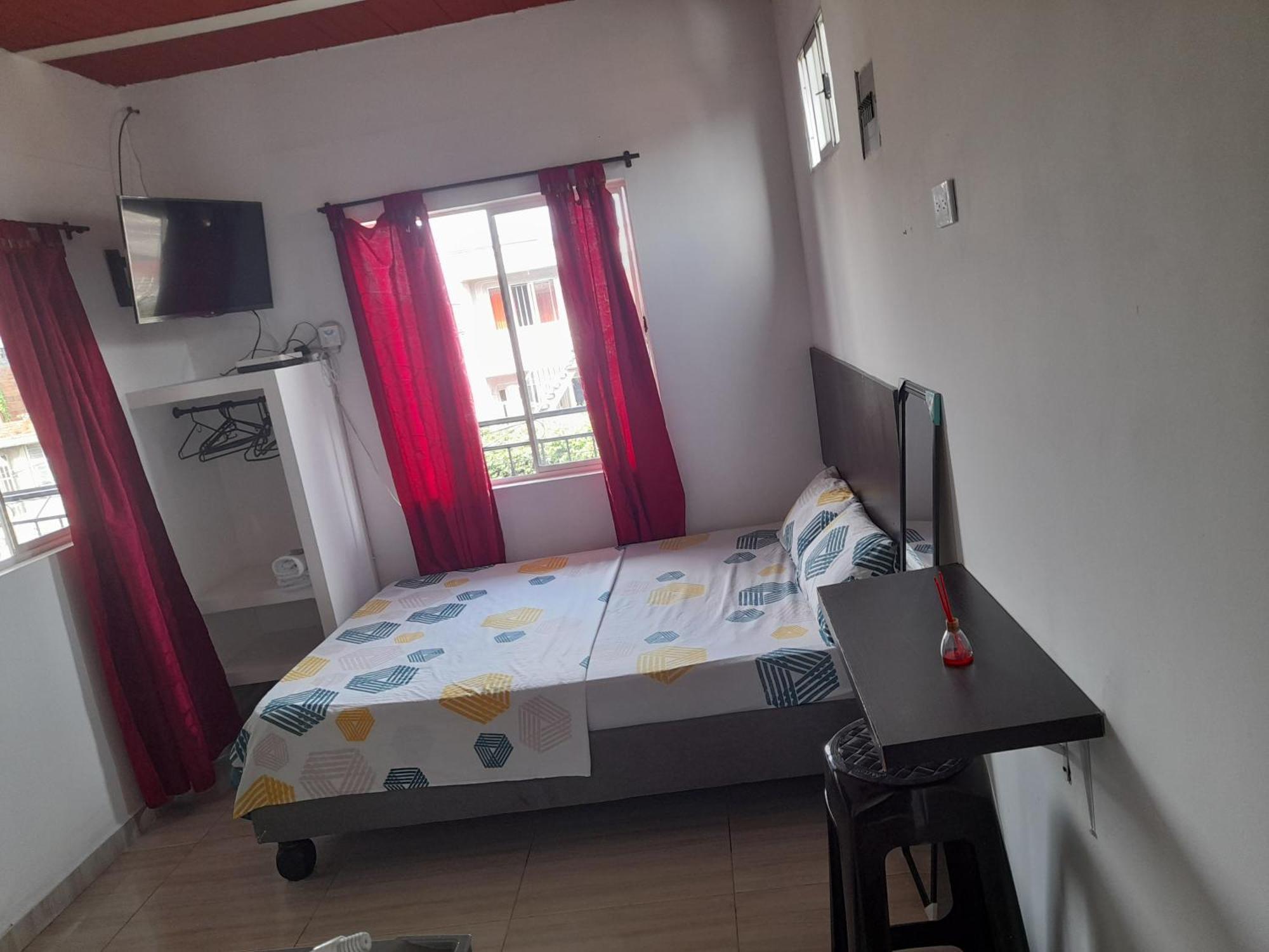 Apartaestudios El Jardin 2 Cali Ngoại thất bức ảnh