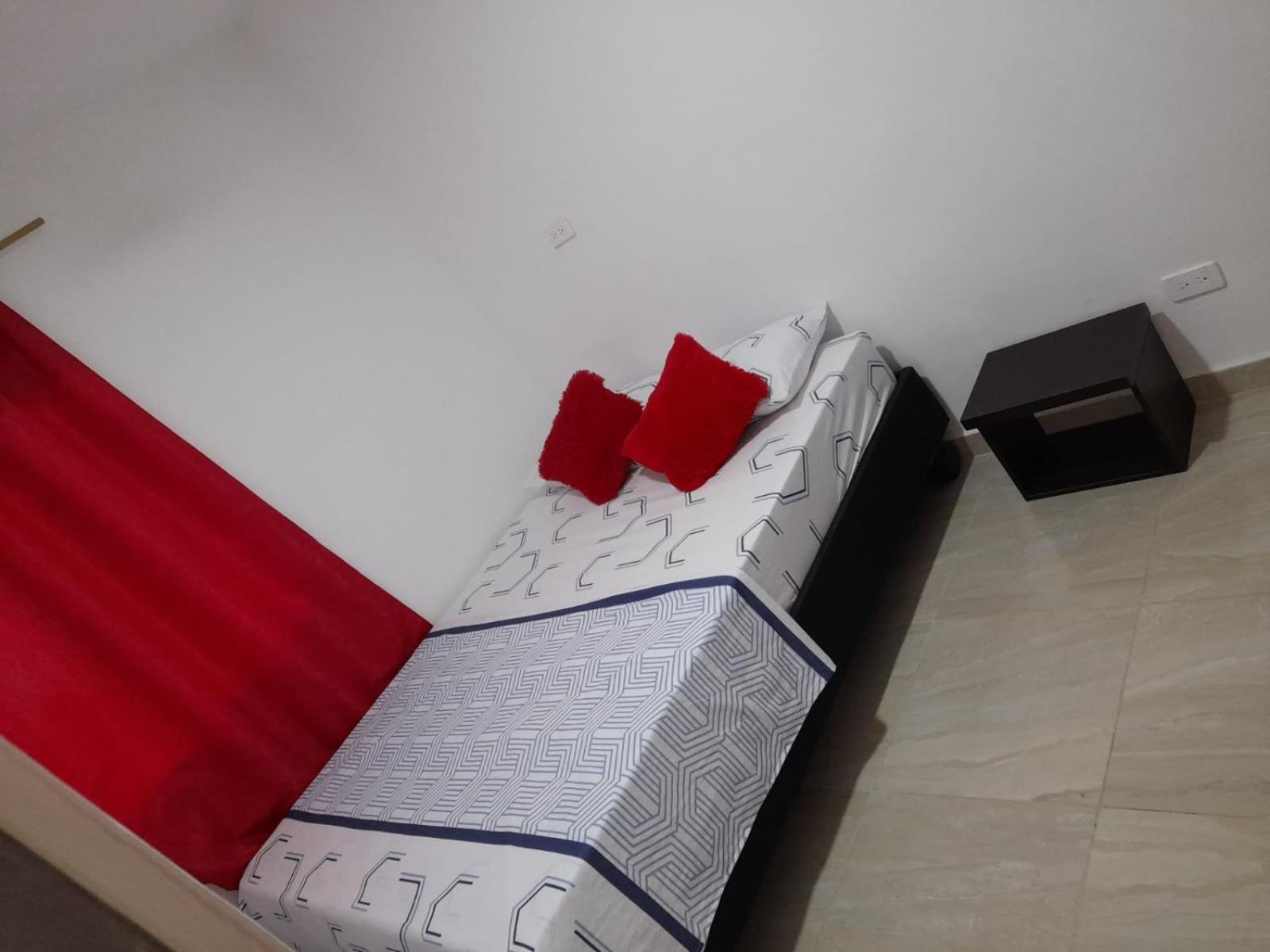 Apartaestudios El Jardin 2 Cali Phòng bức ảnh